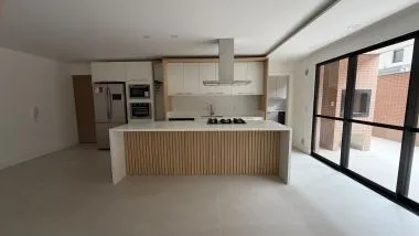 Apartamento 3 suítes para Venda no bairro Cabeçudas em Itajaí