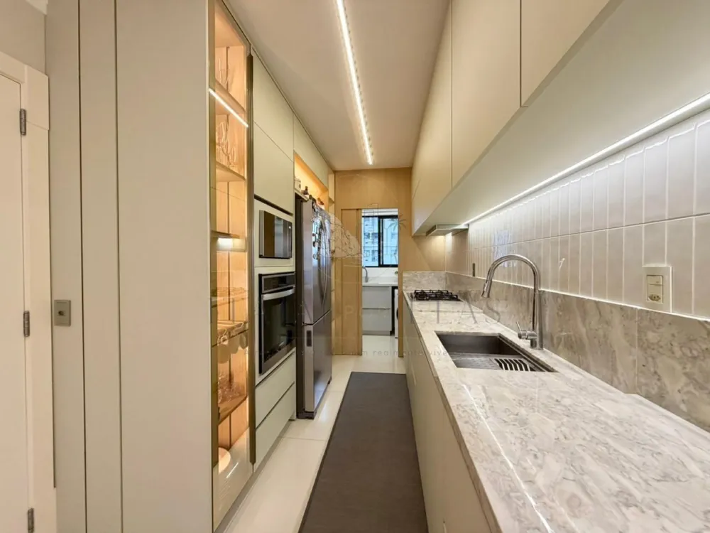 Apartamento 3 suítes para Venda no bairro Centro em Balneário Camboriú