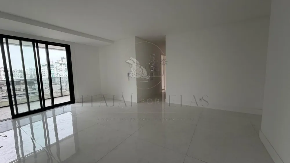 Apartamento 3 quartos para Venda no bairro Praia Brava de Itajaí em Itajaí