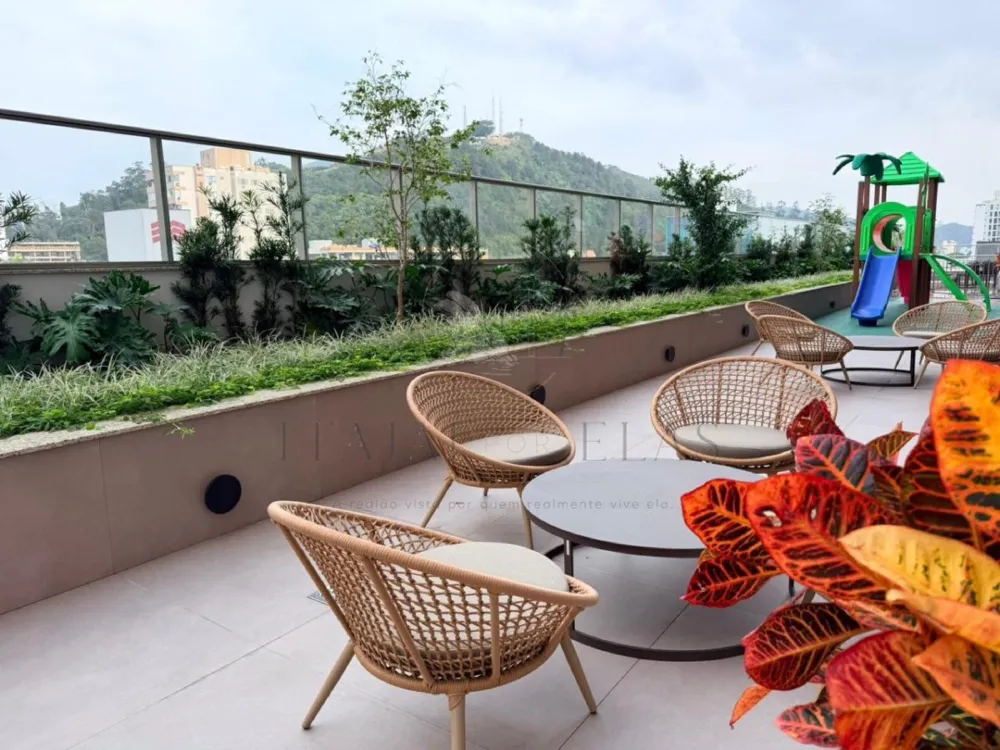 Apartamento 2 suítes para Venda no bairro Centro em Itajaí
