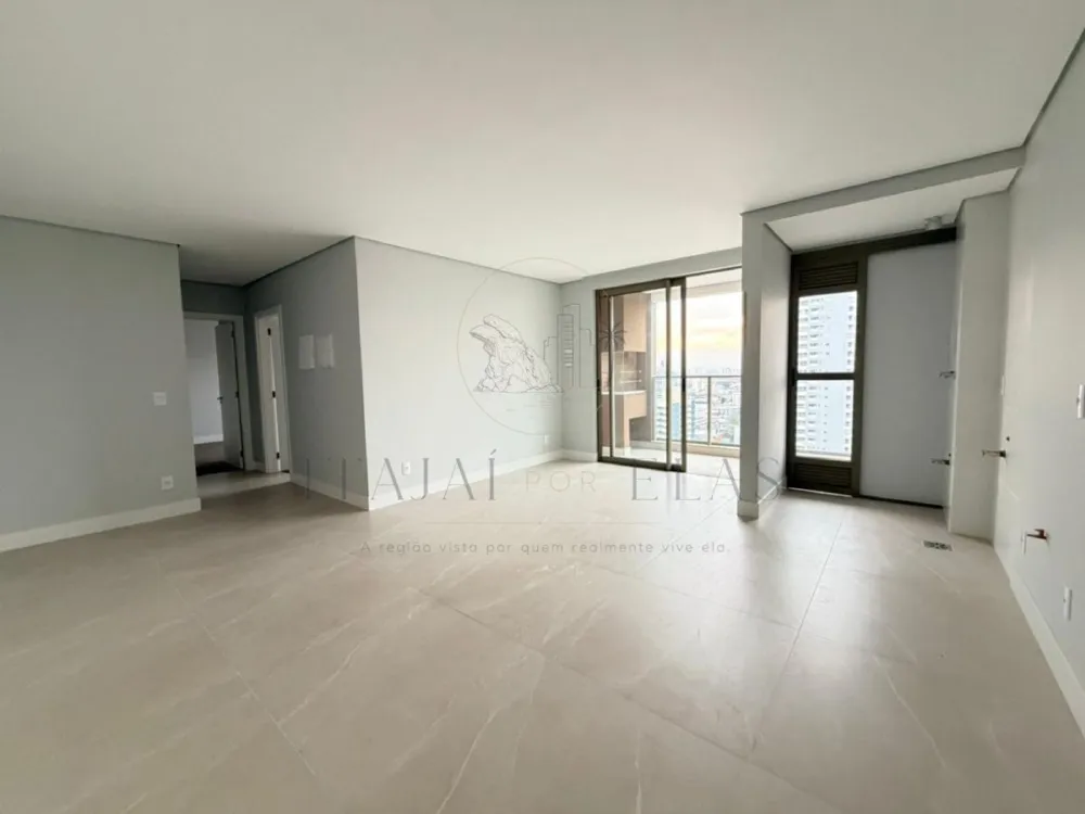 Apartamento 2 suítes para Venda no bairro Centro em Itajaí