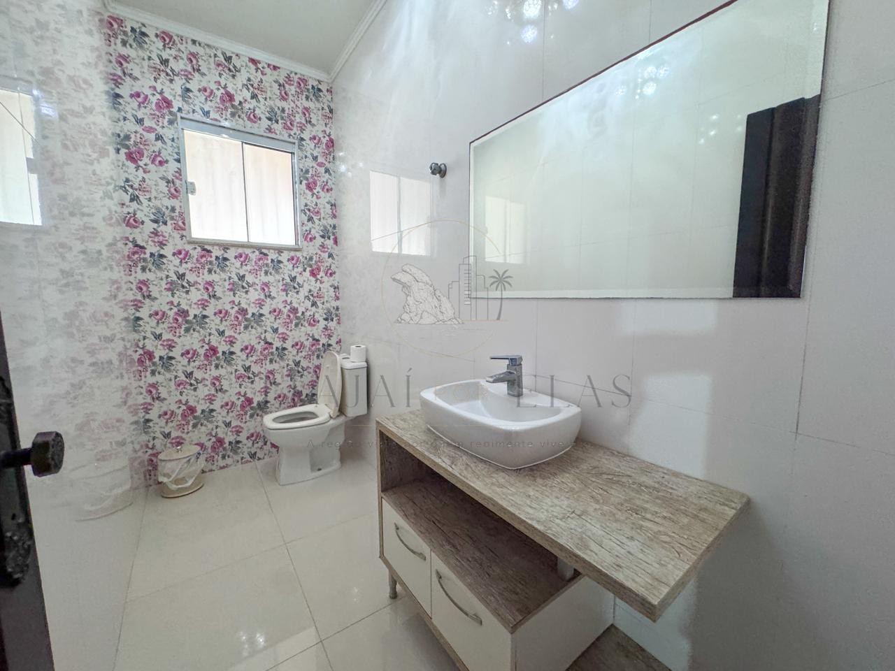 Casa 4 quartos para Locação Anual no bairro Cabeçudas em Itajaí