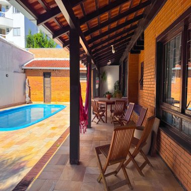 Casa 4 quartos para Locação Anual no bairro Cabeçudas em Itajaí