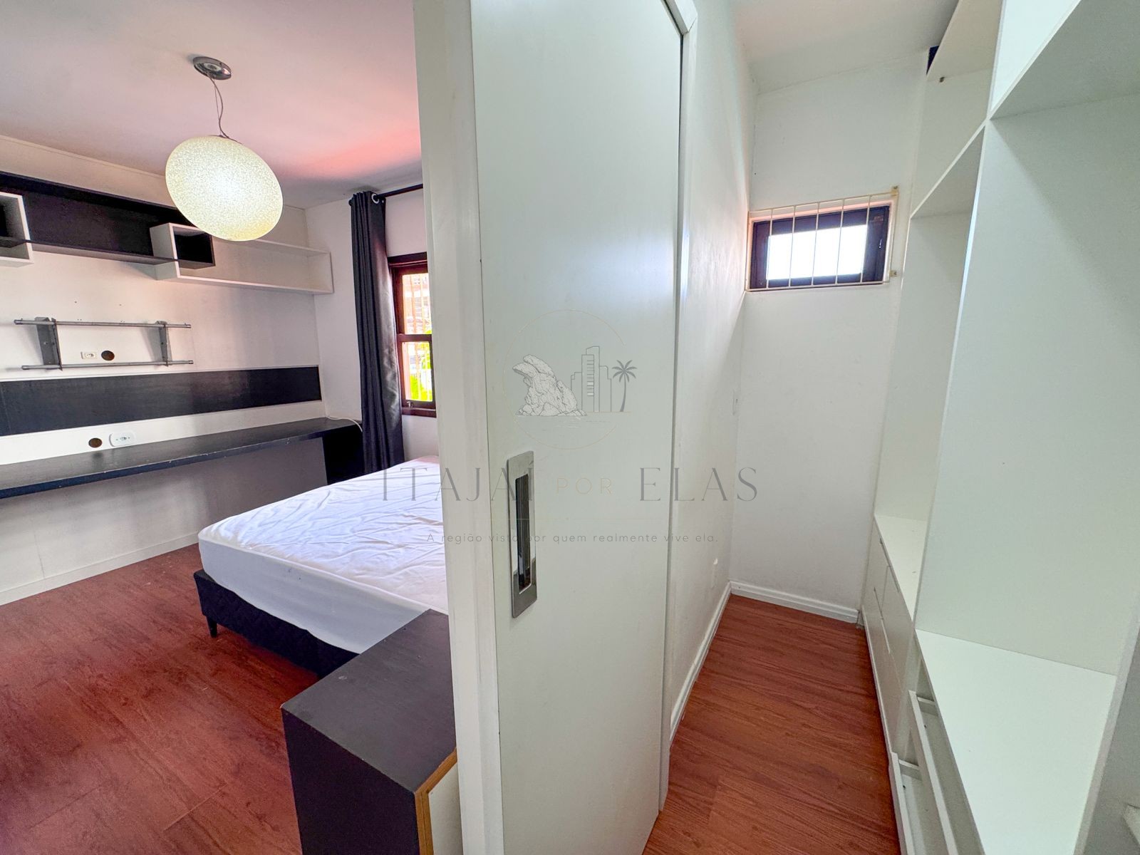 Casa 4 quartos para Locação Anual no bairro Cabeçudas em Itajaí