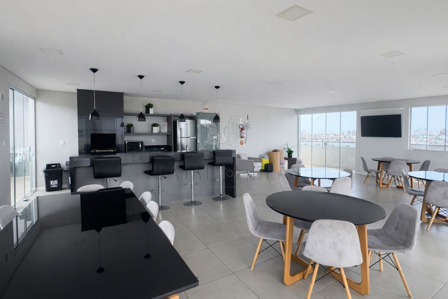 Apartamento São Vicente 2 dormitorios 