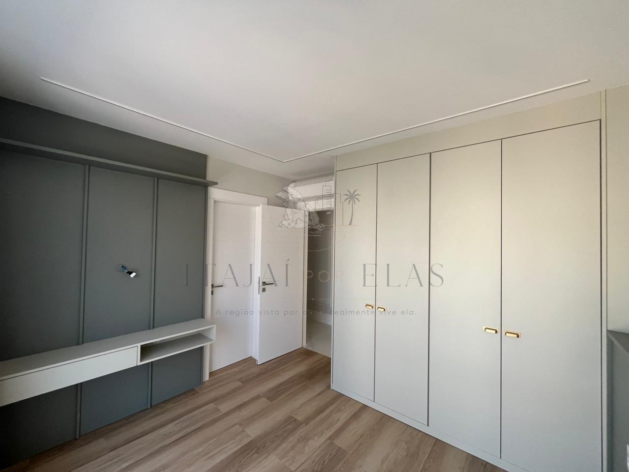 Apartamento 4 suítes mobiliado para Venda em Balneário Camboriú - Pronto para morar
