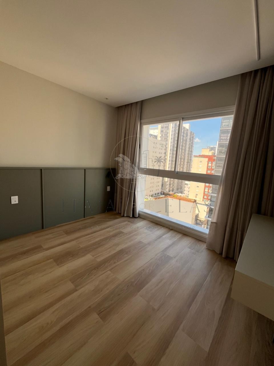 Apartamento 4 suítes mobiliado para Venda em Balneário Camboriú - Pronto para morar