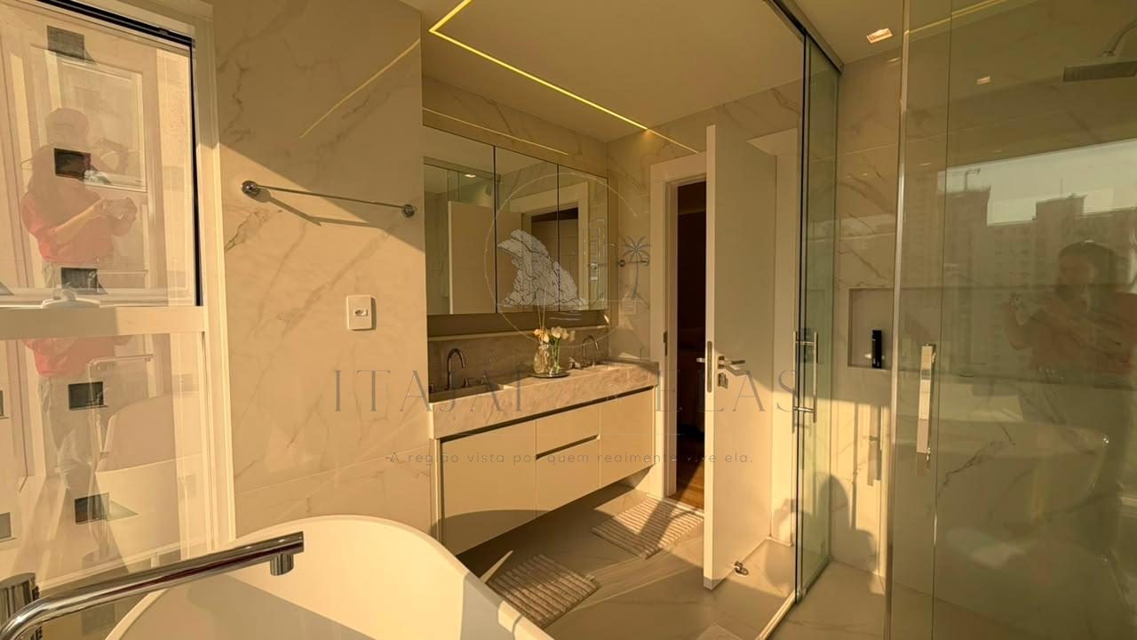 Apartamento 4 suítes mobiliado para Venda em Balneário Camboriú - Pronto para morar