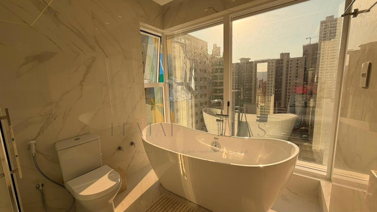 Apartamento 4 suítes mobiliado para Venda em Balneário Camboriú - Pronto para morar