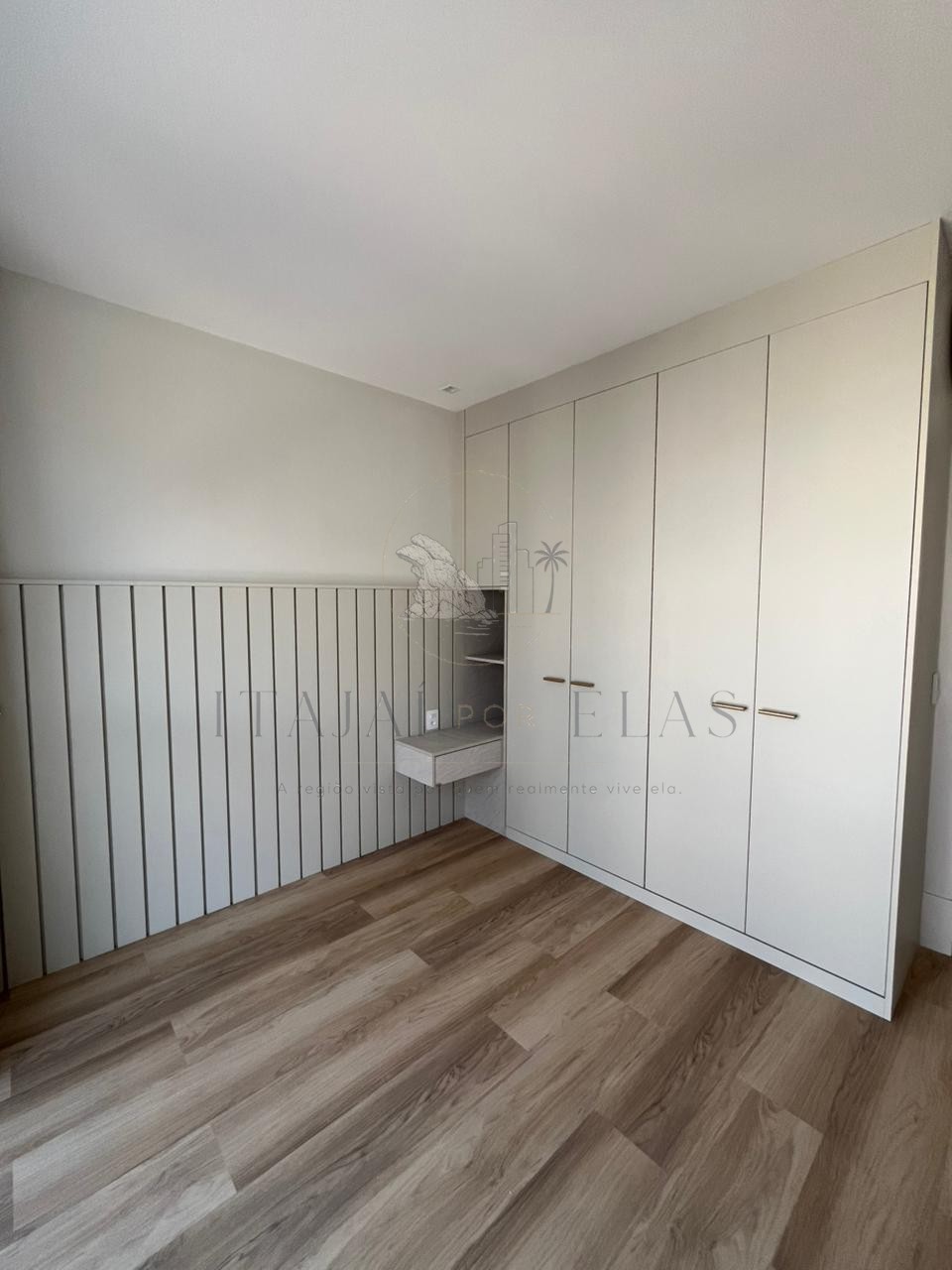 Apartamento 4 suítes mobiliado para Venda em Balneário Camboriú - Pronto para morar