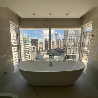 Apartamento 4 suítes mobiliado para Venda em Balneário Camboriú - Pronto para morar