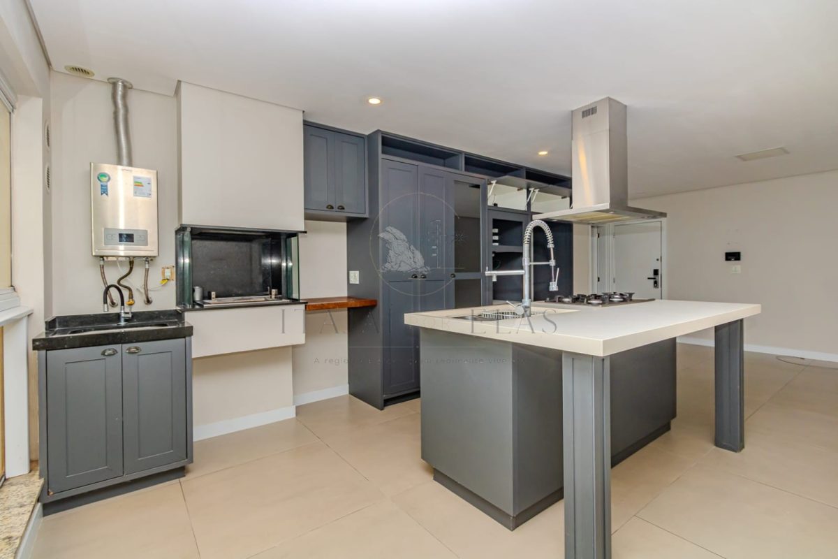 Apartamento 2 suítes para Venda em Cabeçudas 