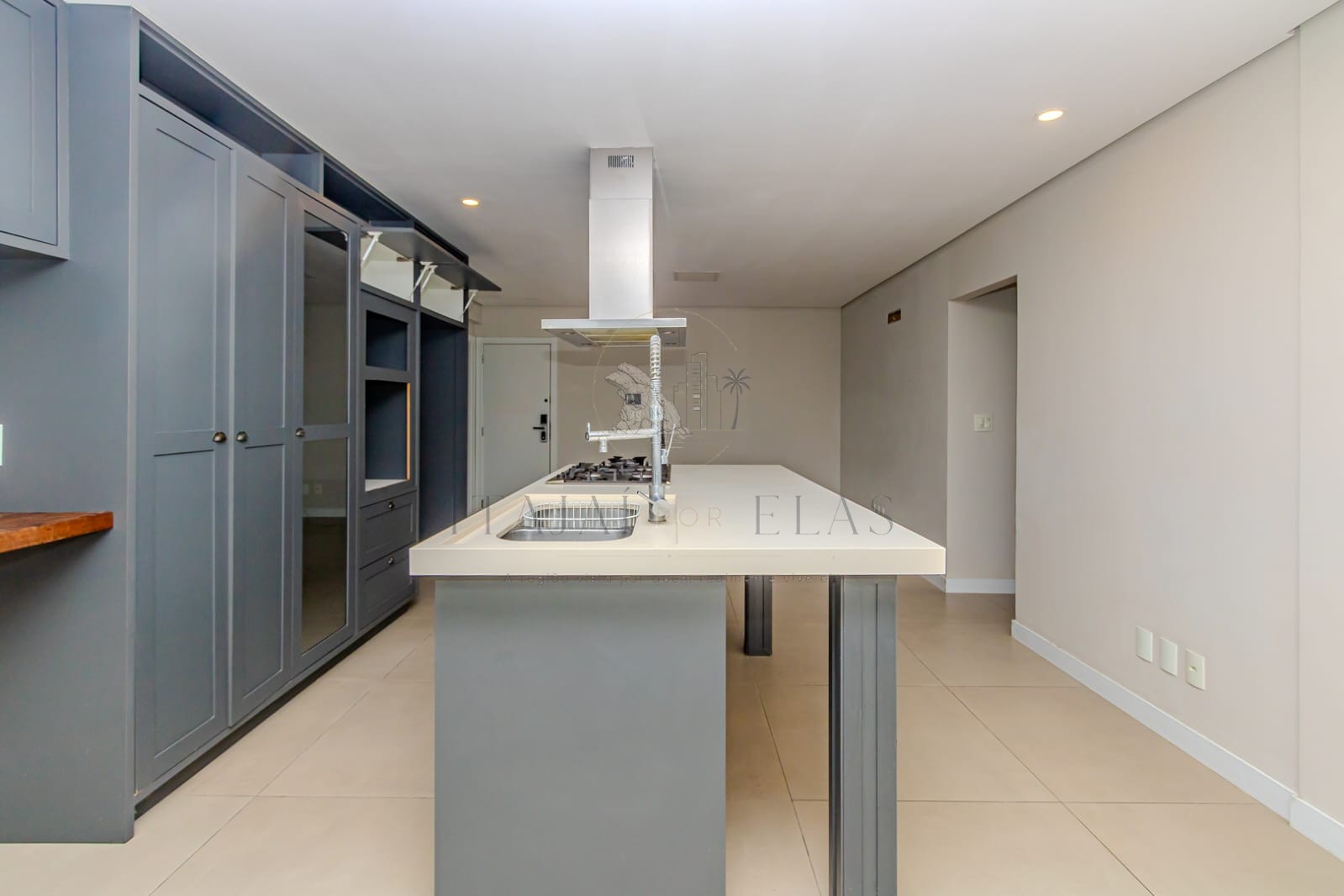 Apartamento 2 suítes para Venda em Cabeçudas 