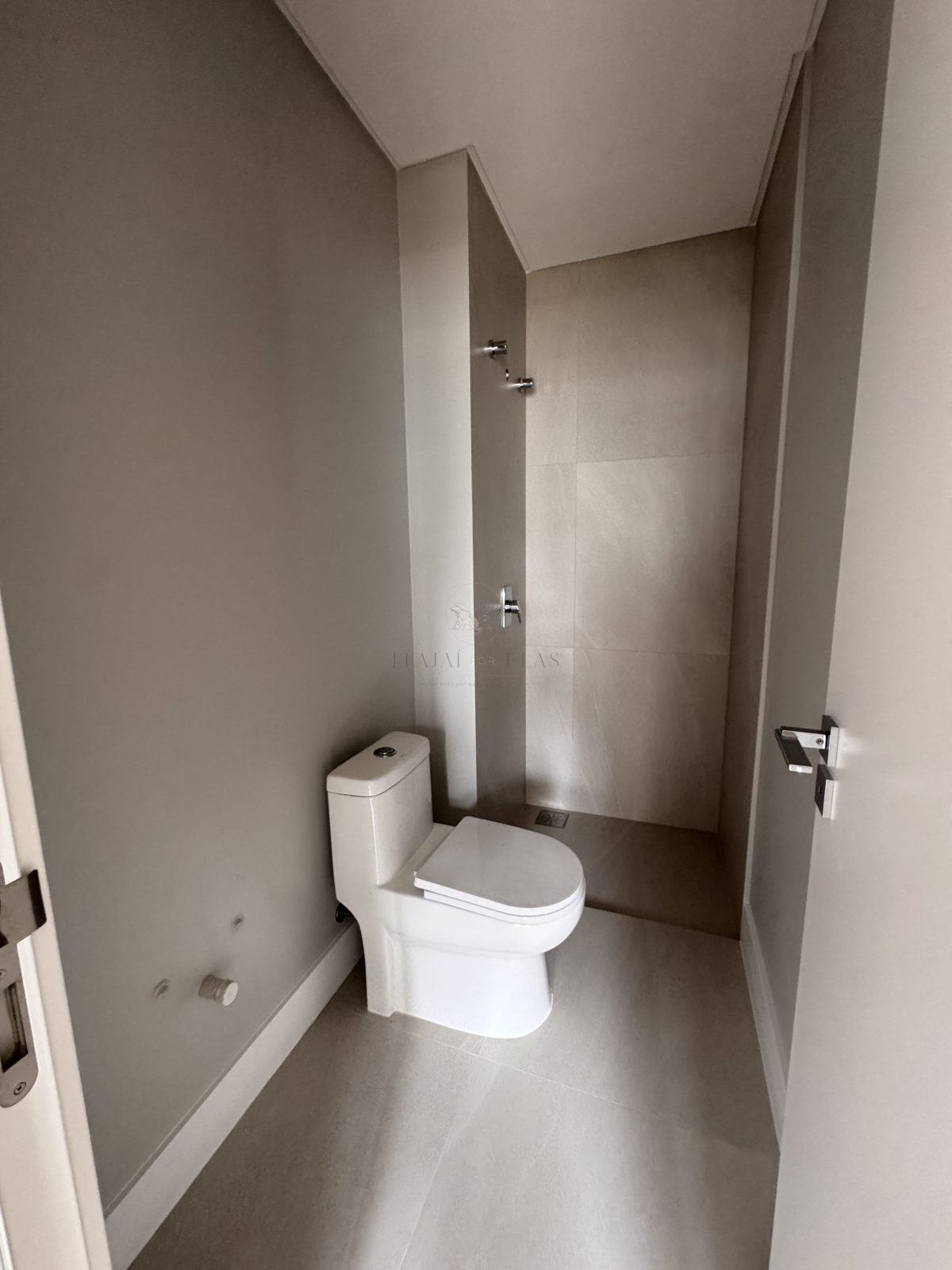 Apartamento 3 suítes para Venda no bairro Praia Brava de Itajaí em Itajaí
