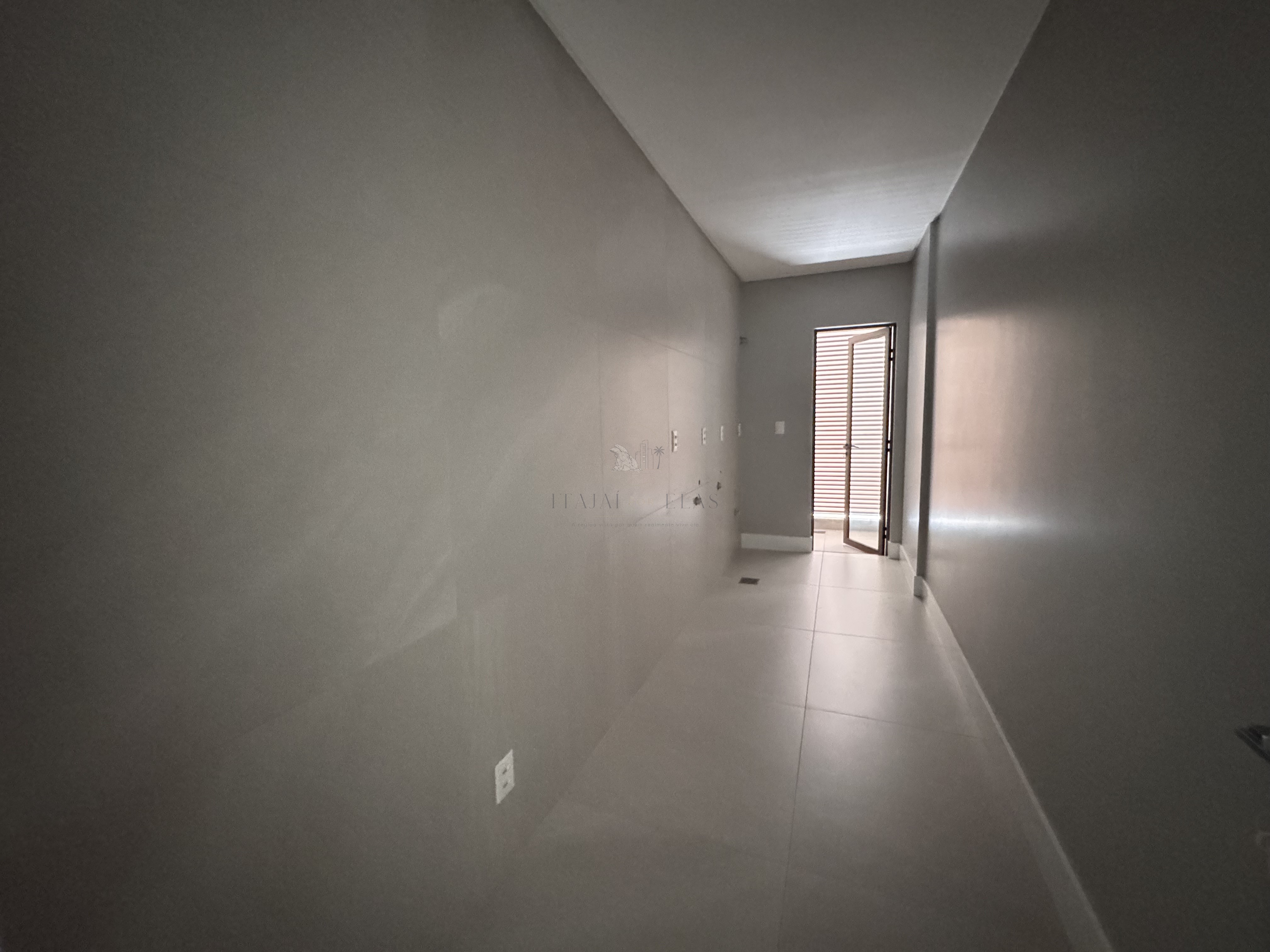 Apartamento 3 suítes para Venda no bairro Praia Brava de Itajaí em Itajaí