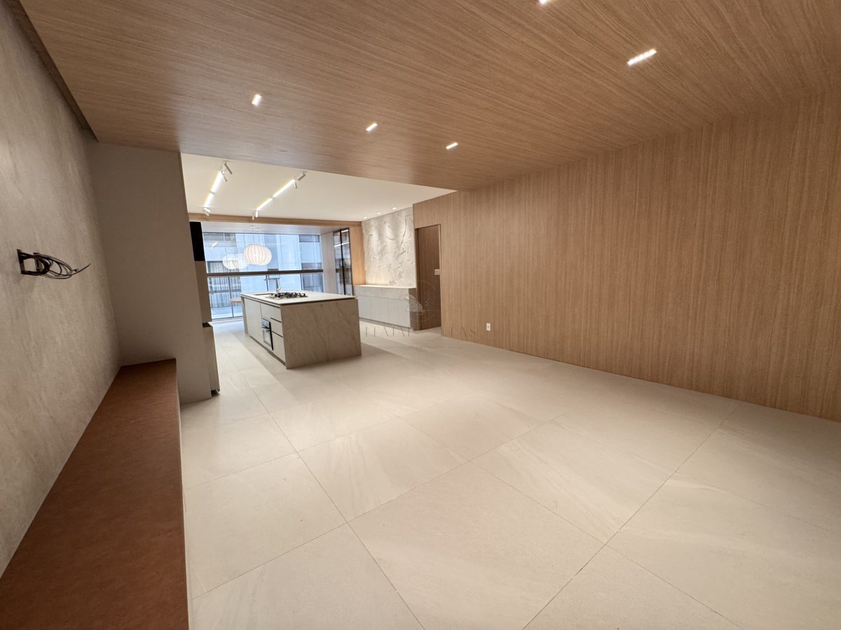 Apartamento 3 suítes para Venda no bairro Praia Brava de Itajaí em Itajaí