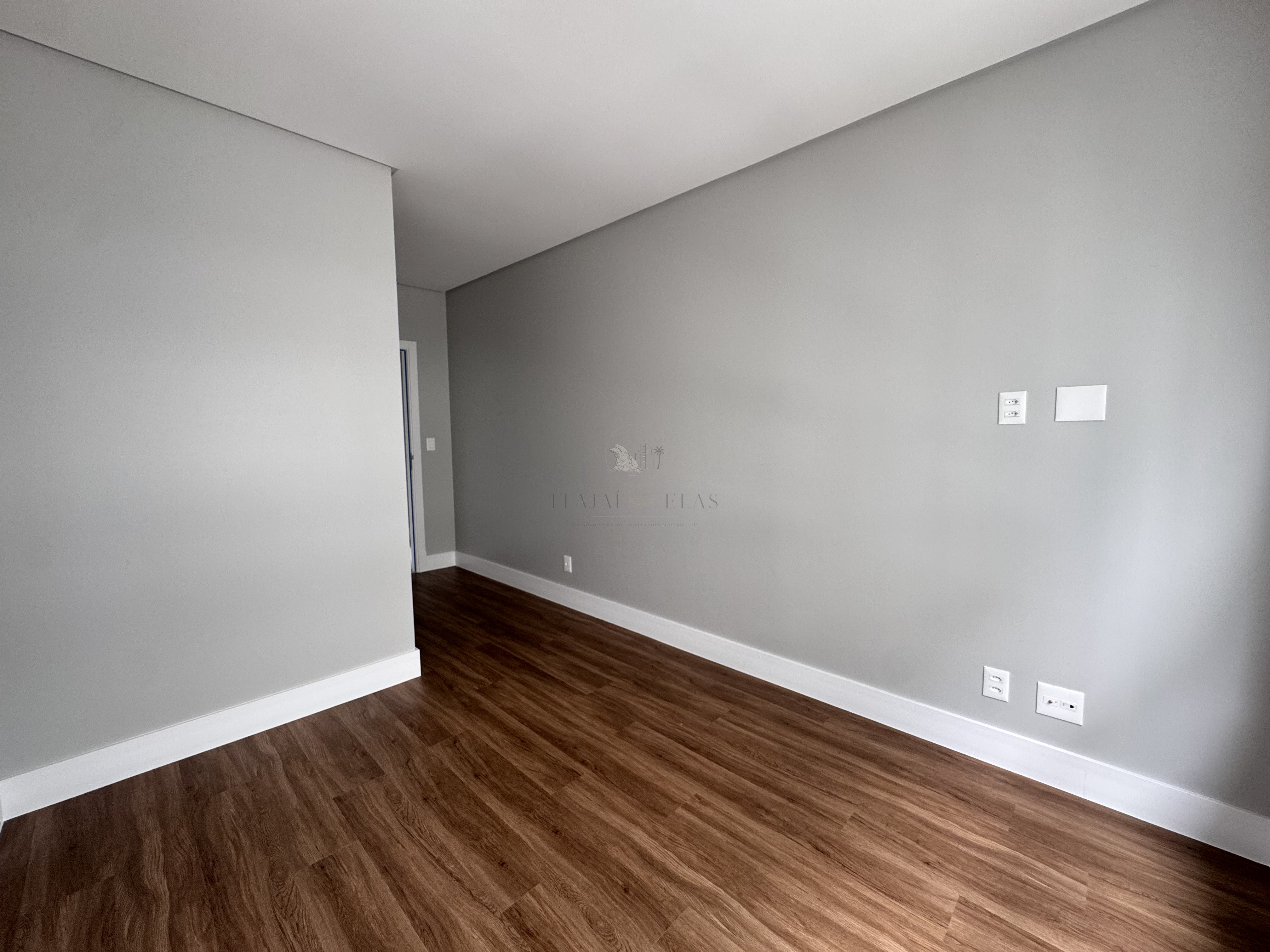 Apartamento 3 suítes para Venda no bairro Praia Brava de Itajaí em Itajaí