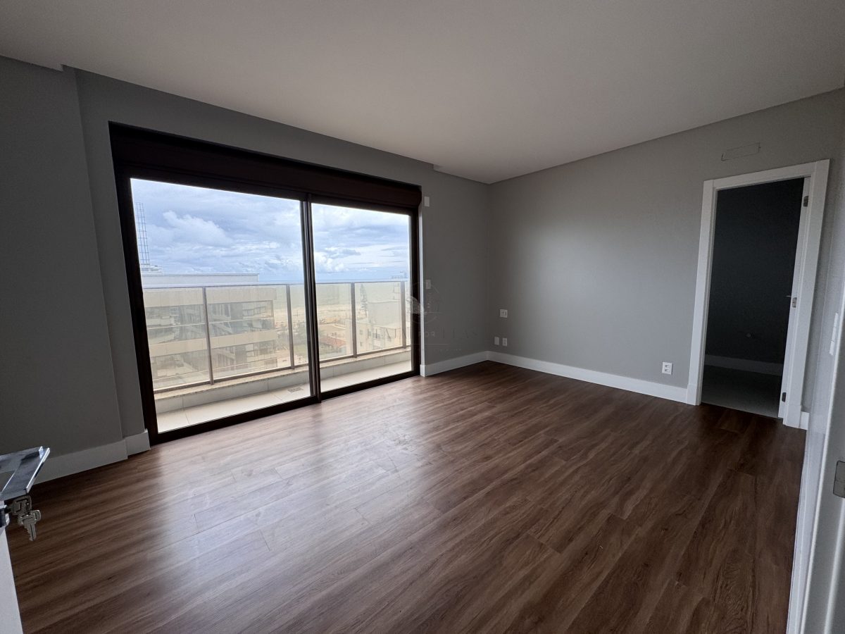 Apartamento 3 suítes para Venda no bairro Praia Brava de Itajaí em Itajaí