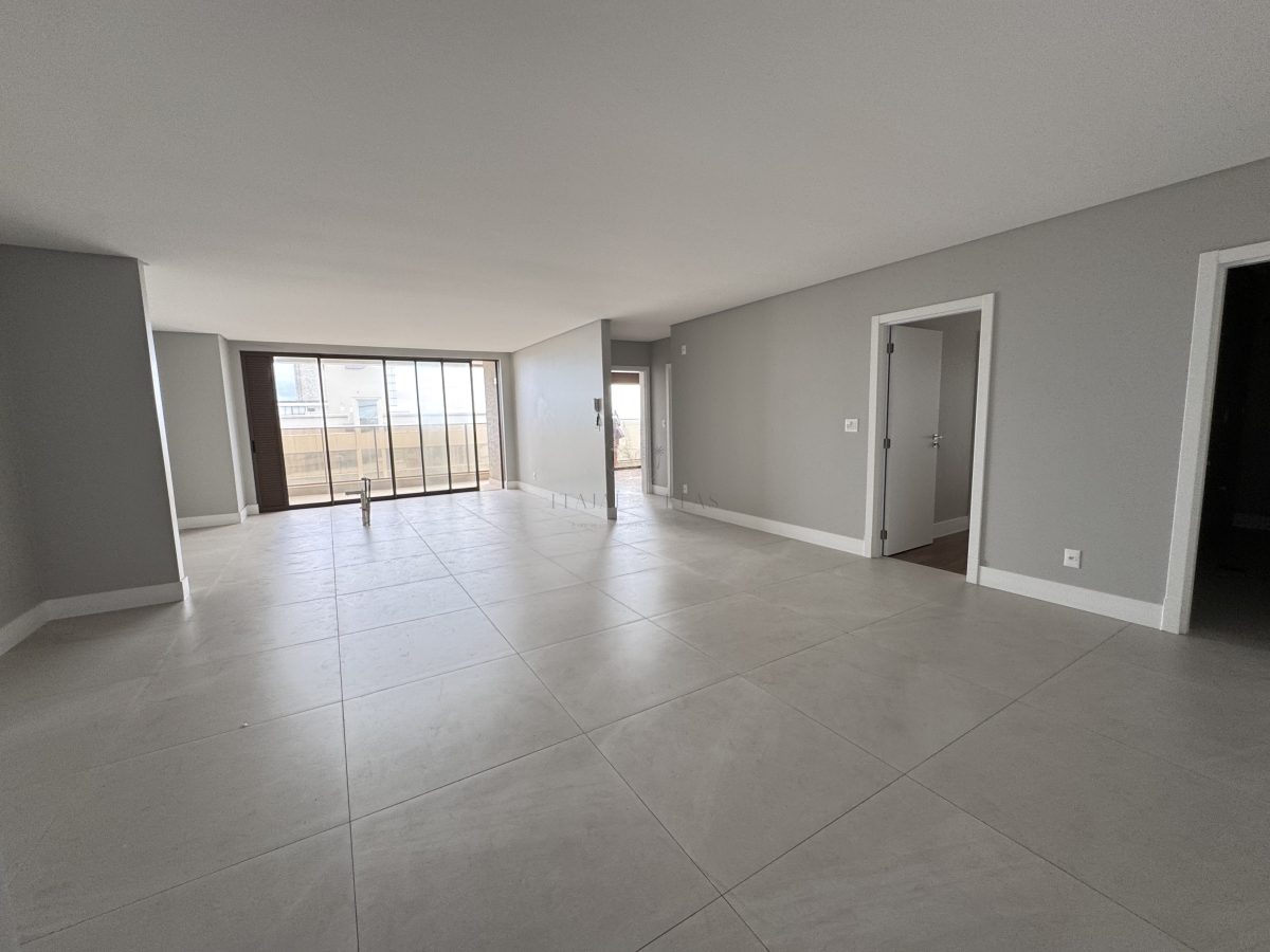 Apartamento 3 suítes para Venda no bairro Praia Brava de Itajaí em Itajaí