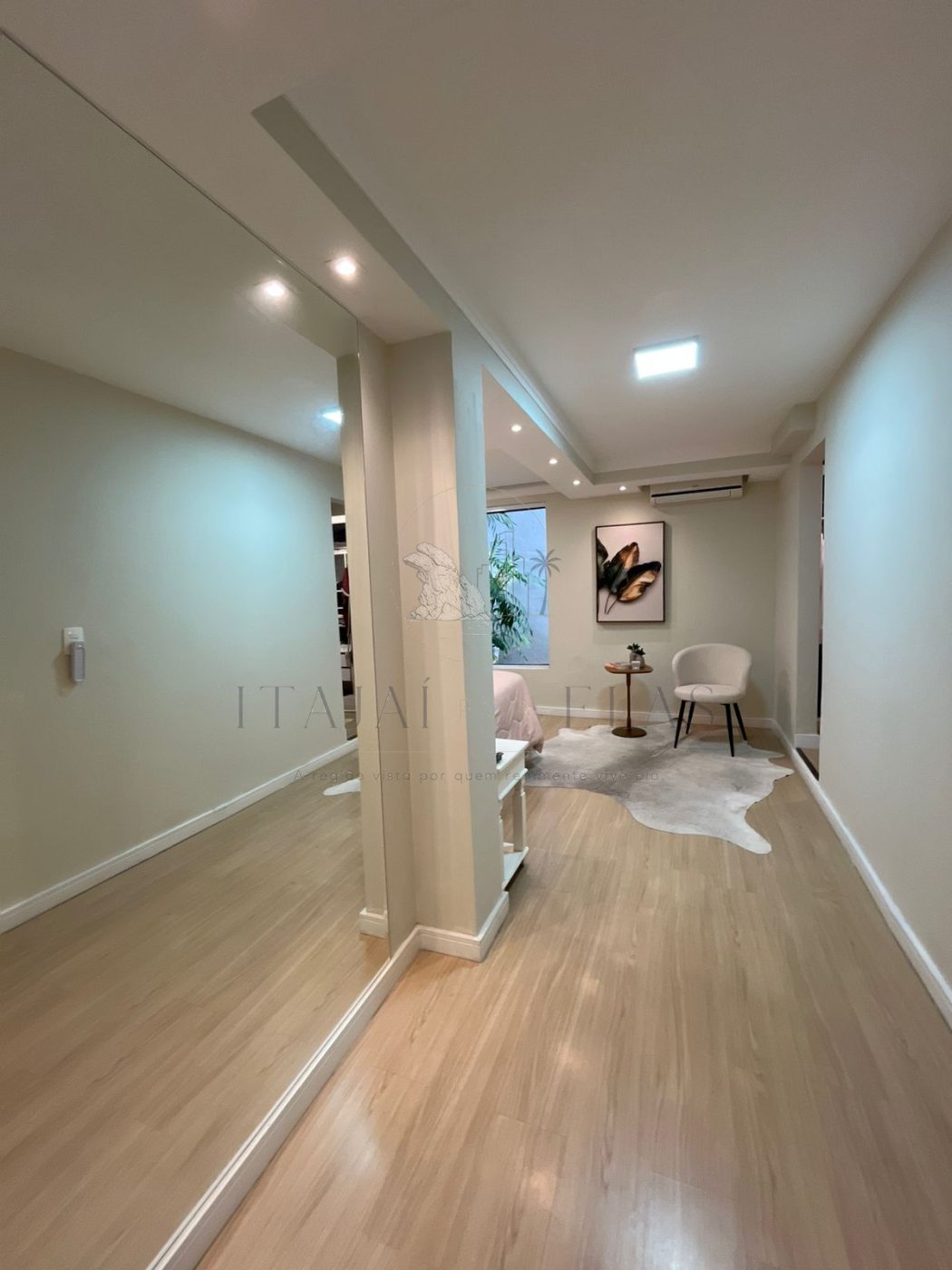 Casa 3 suítes para Venda no bairro Cabeçudas em Itajaí