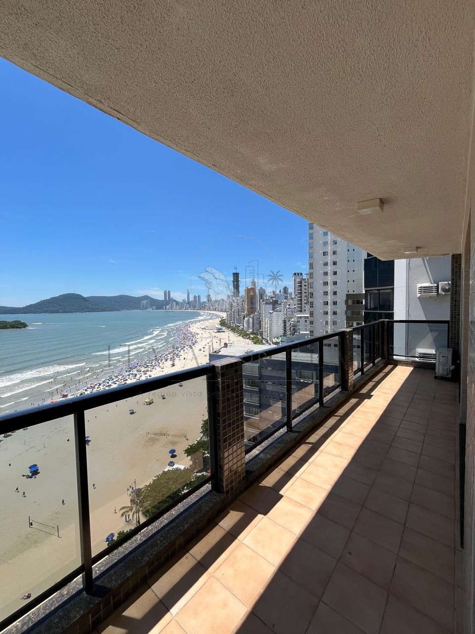 Apartamento frente mar 3 suítes para Venda em Balneário Camboriú