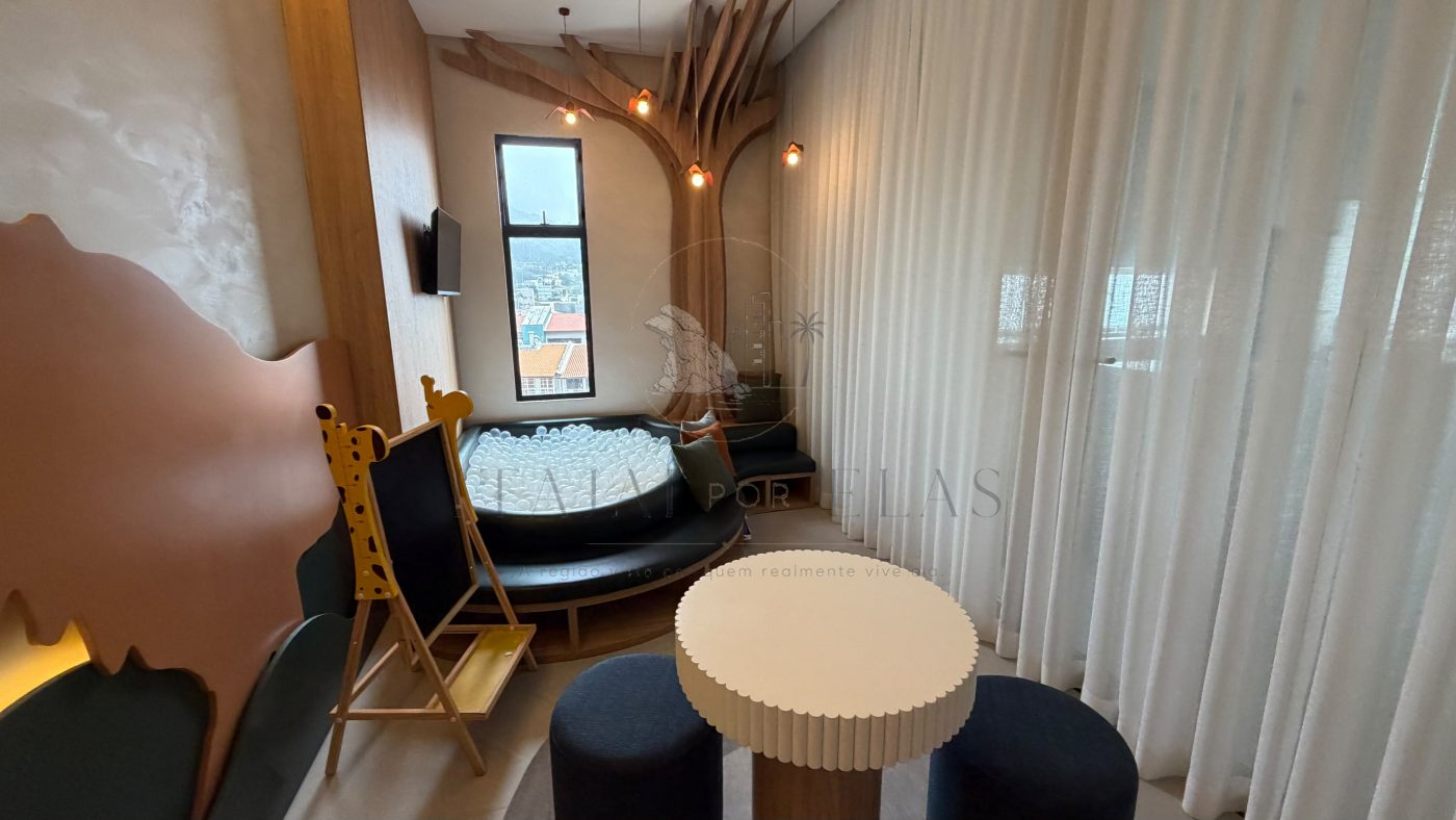 Apartamento 3 suítes para Venda no bairro Cabeçudas em Itajaí