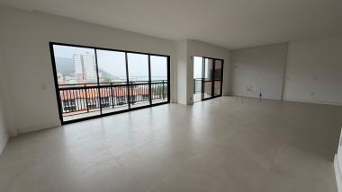 Apartamento 3 suítes para Venda no bairro Cabeçudas em Itajaí