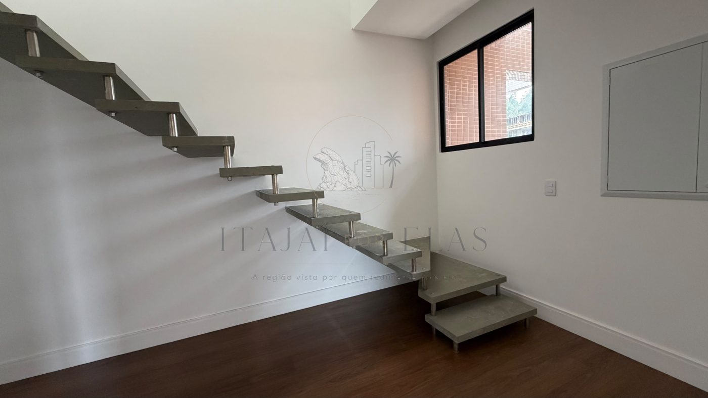 Apartamento 3 suítes para Venda no bairro Cabeçudas em Itajaí