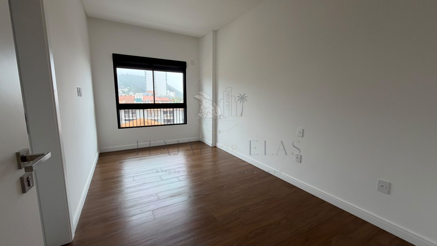 Apartamento 3 suítes para Venda no bairro Cabeçudas em Itajaí