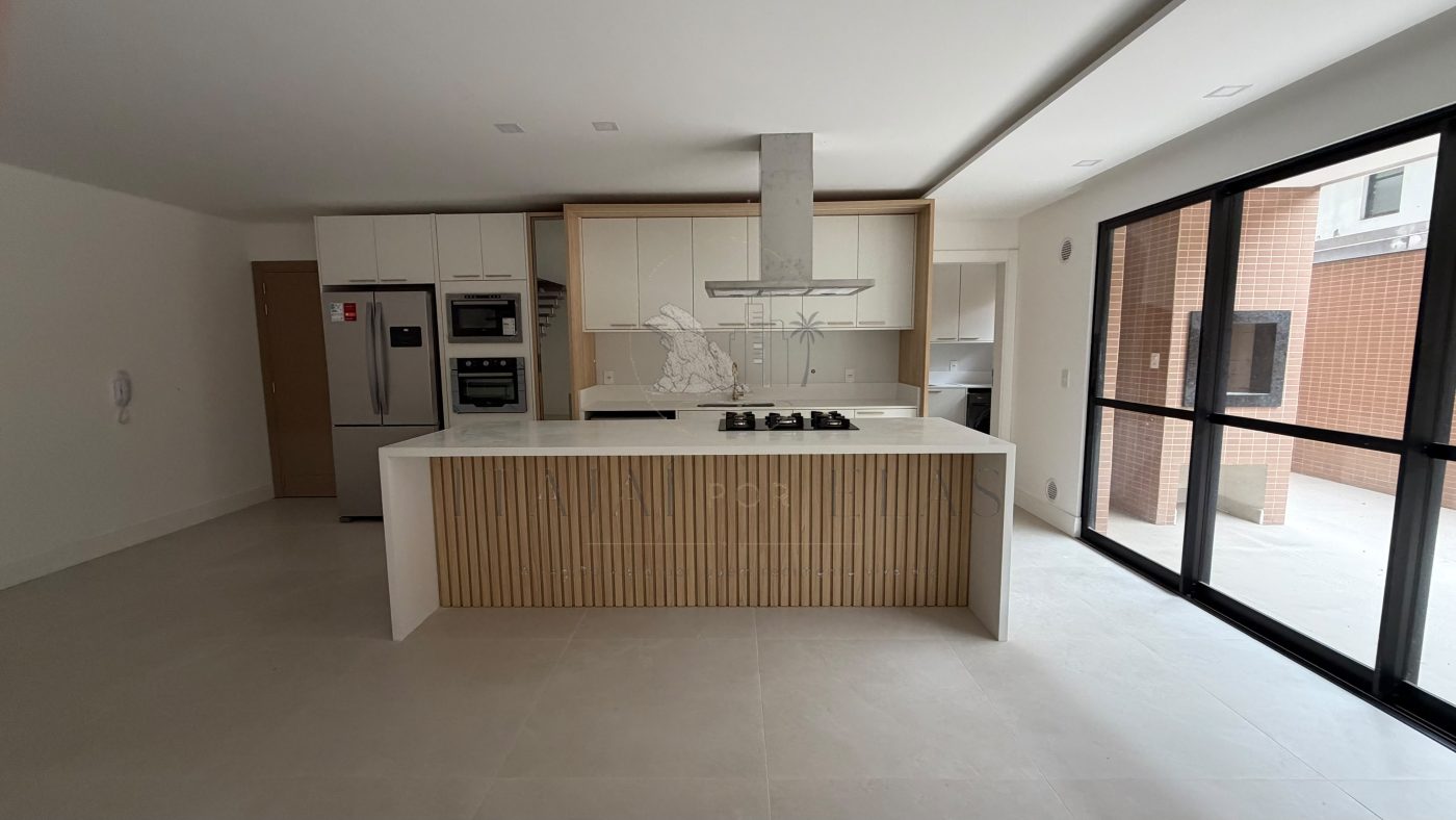 Apartamento 3 suítes para Venda no bairro Cabeçudas em Itajaí