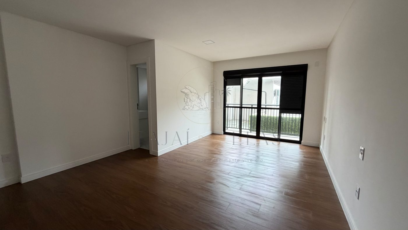 Apartamento 3 suítes para Venda no bairro Cabeçudas em Itajaí