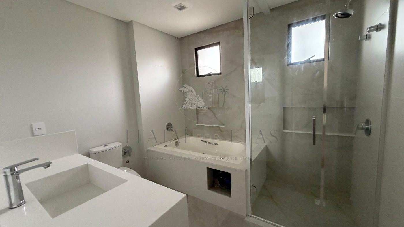 Apartamento 3 suítes para Venda no bairro Cabeçudas em Itajaí