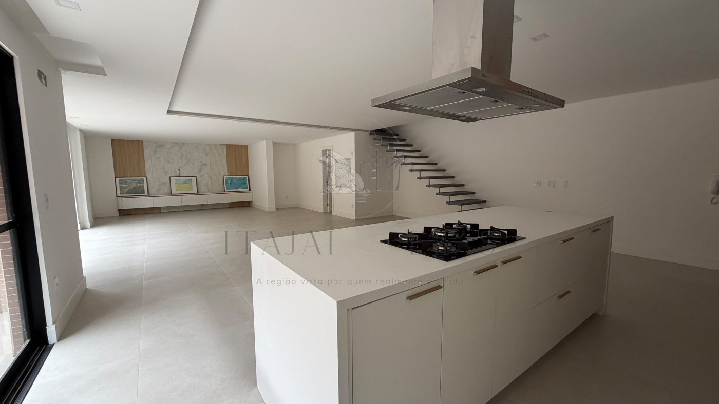 Apartamento 3 suítes para Venda no bairro Cabeçudas em Itajaí