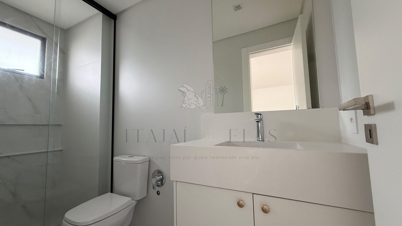 Apartamento 3 suítes para Venda no bairro Cabeçudas em Itajaí