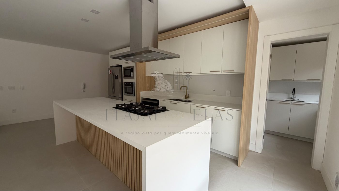 Apartamento 3 suítes para Venda no bairro Cabeçudas em Itajaí