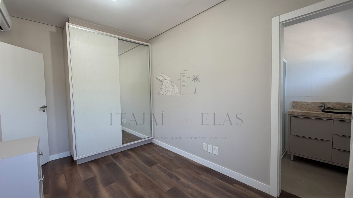 Apartamento 3 suítes para Venda no bairro Cabeçudas em Itajaí