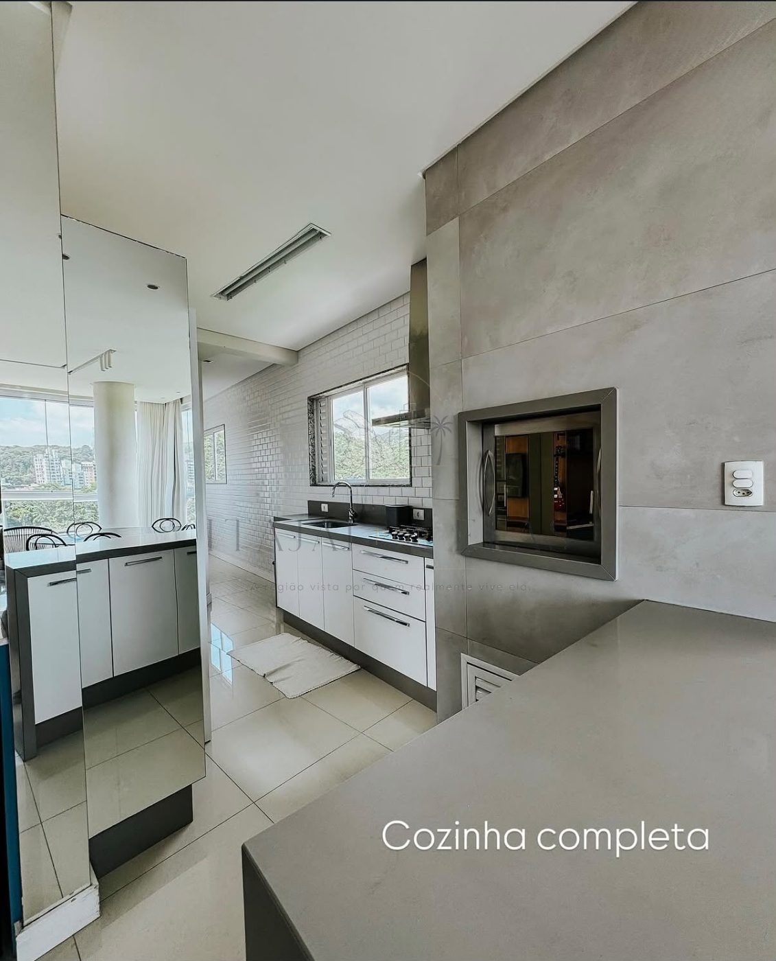 Apartamento na brava 3 suites sendo 1 master