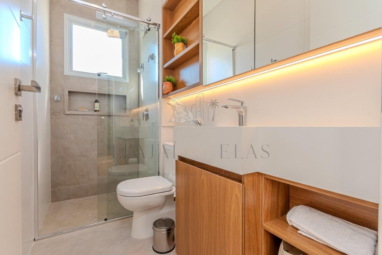 Apartamento 3 dormitórios mobiliado na praia brava