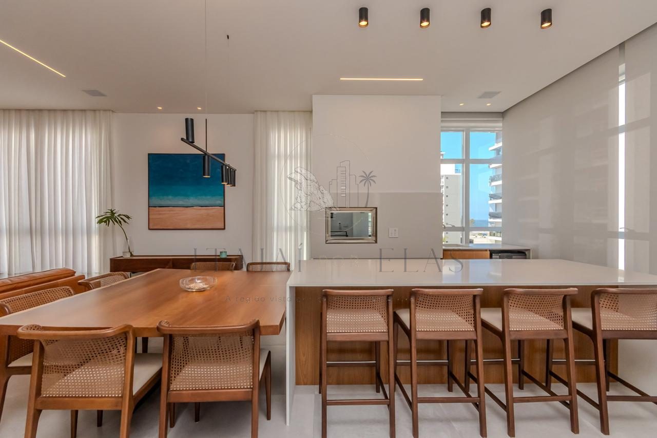Apartamento 3 dormitórios mobiliado na praia brava