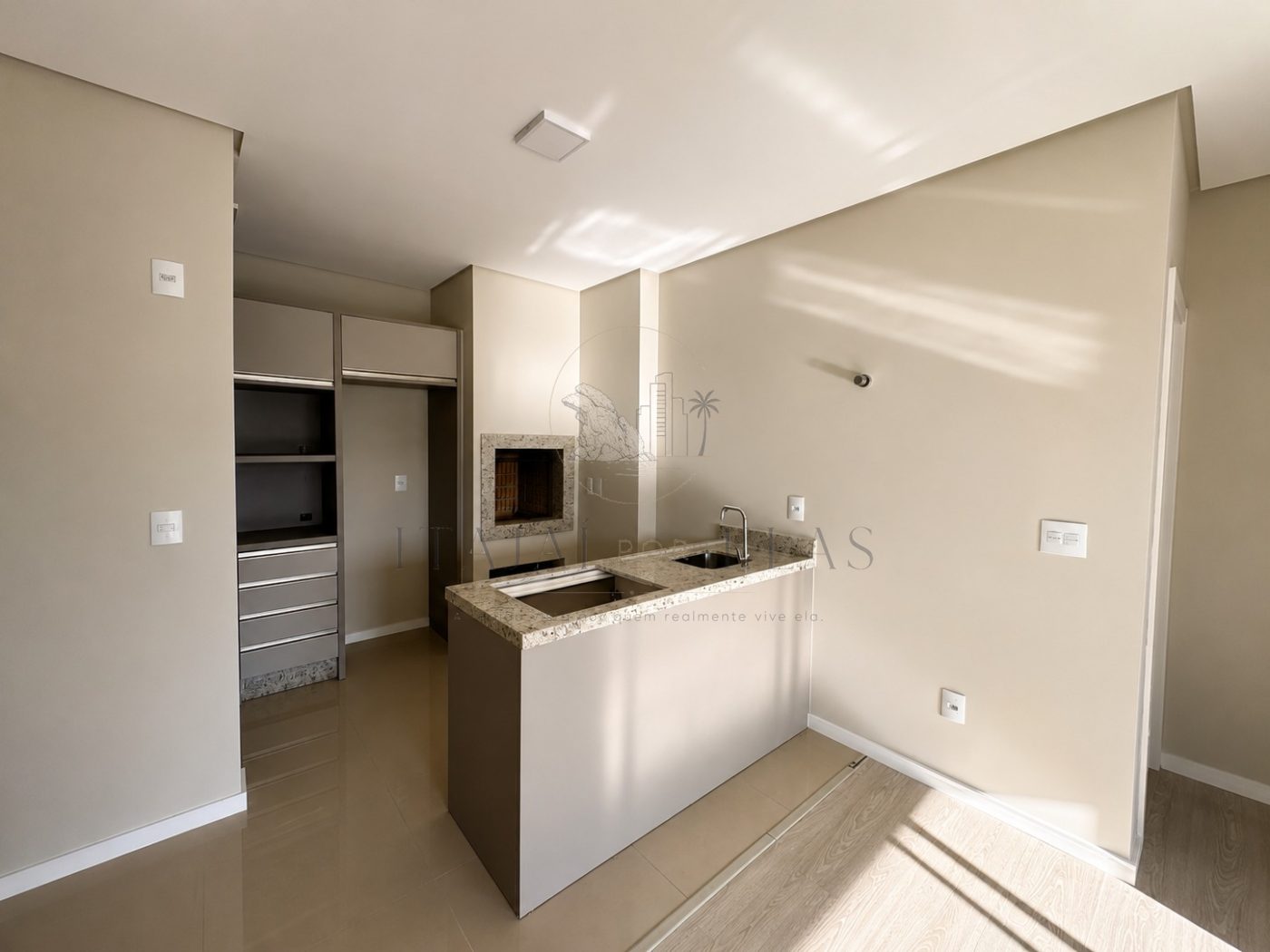Apartamento na fazenda com 2 dormitórios 