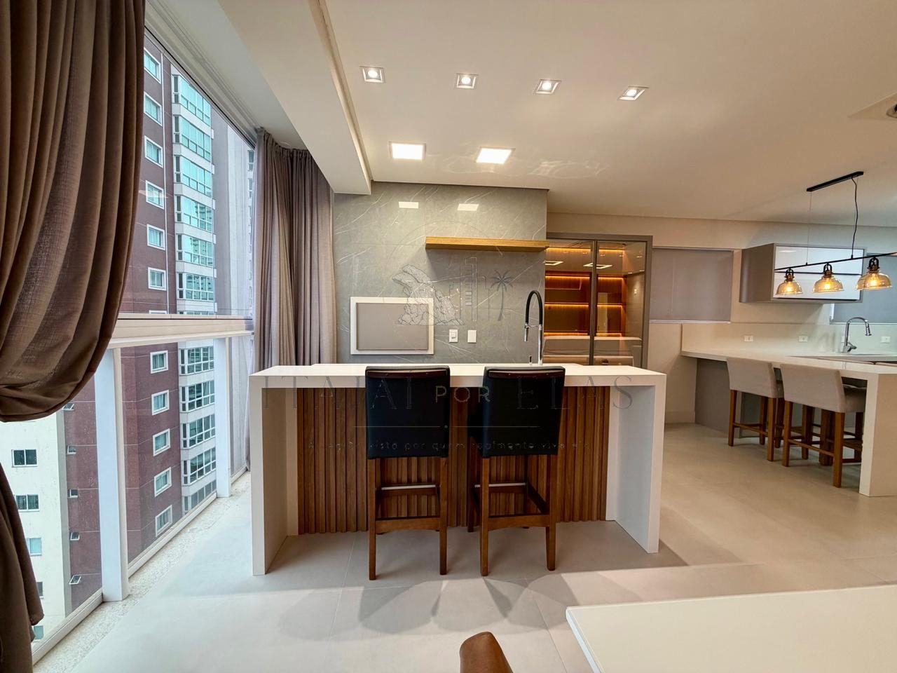 Apartamento 3 suítes para Venda no bairro Centro em Balneário Camboriú