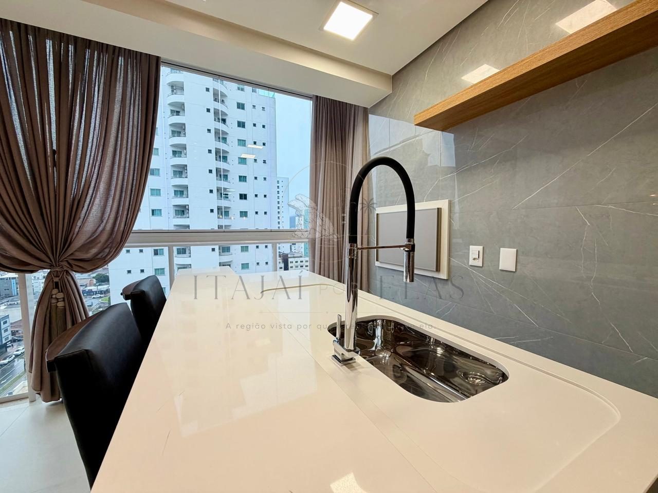 Apartamento 3 suítes para Venda no bairro Centro em Balneário Camboriú
