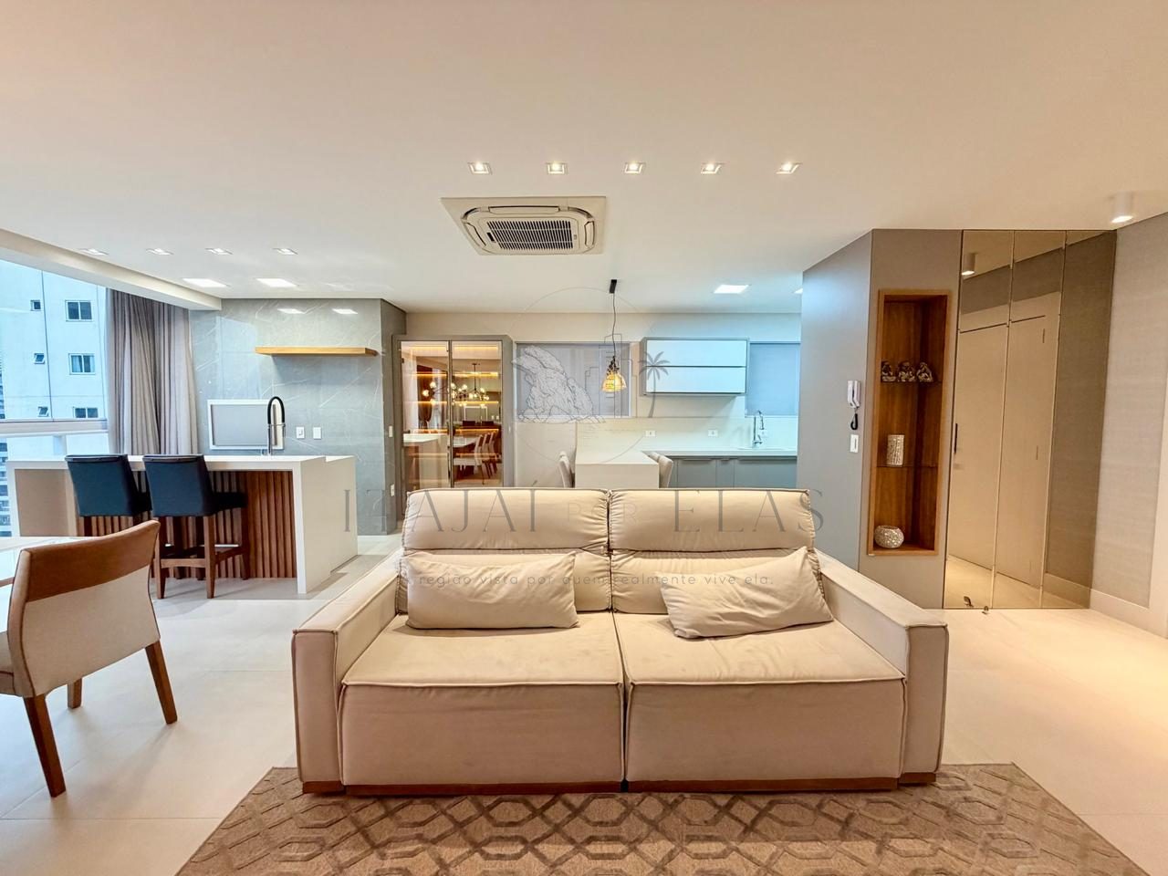 Apartamento 3 suítes para Venda no bairro Centro em Balneário Camboriú