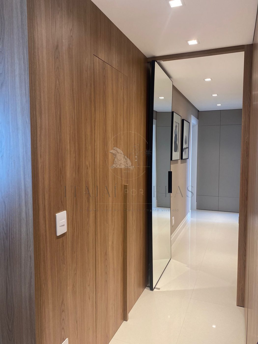 Apartamento 3 suítes para Venda no bairro Centro em Balneário Camboriú