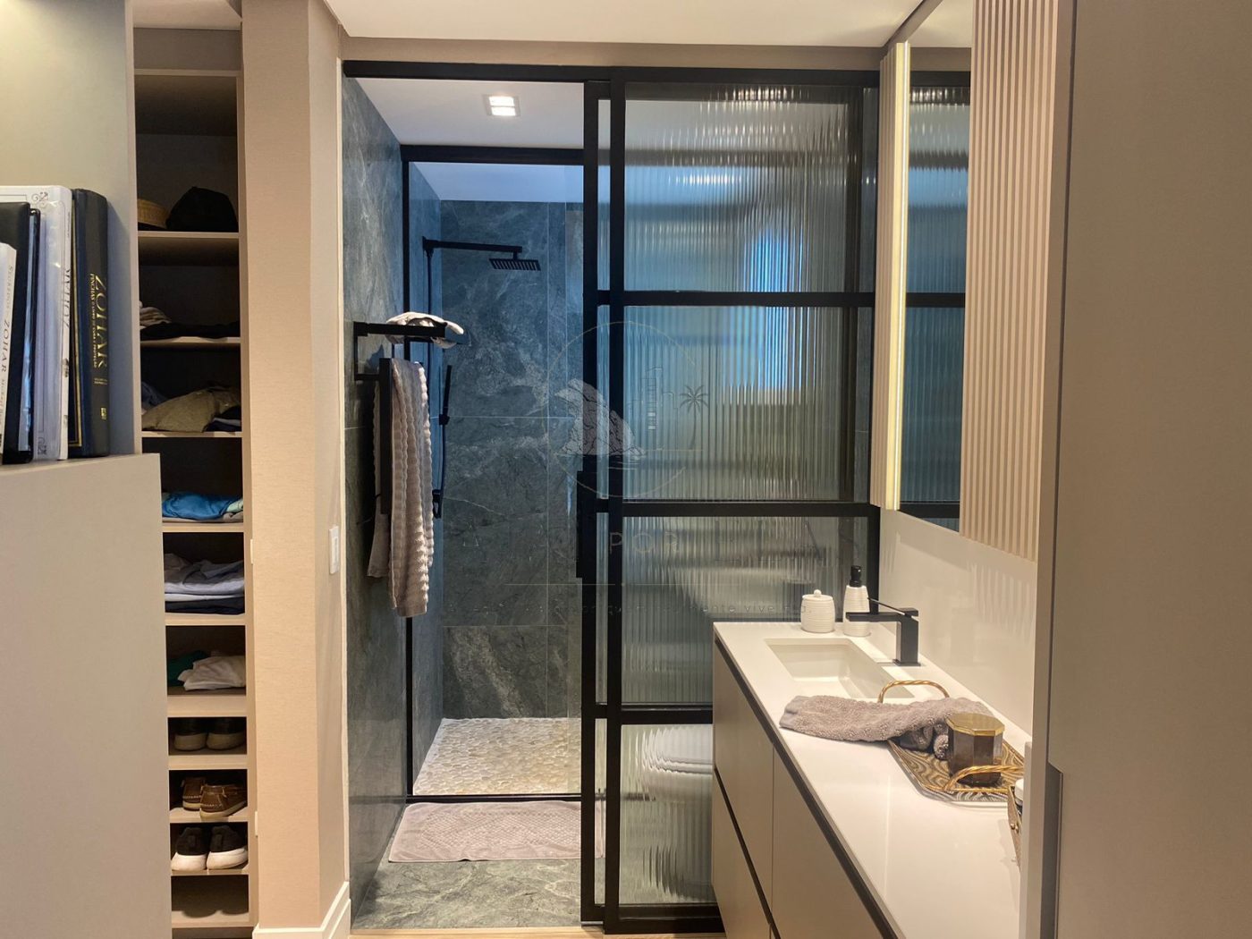 Apartamento 3 suítes para Venda no bairro Centro em Balneário Camboriú