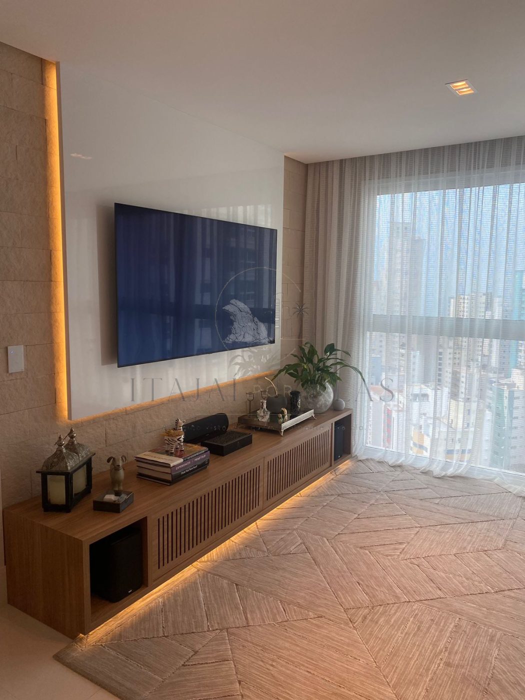Apartamento 3 suítes para Venda no bairro Centro em Balneário Camboriú