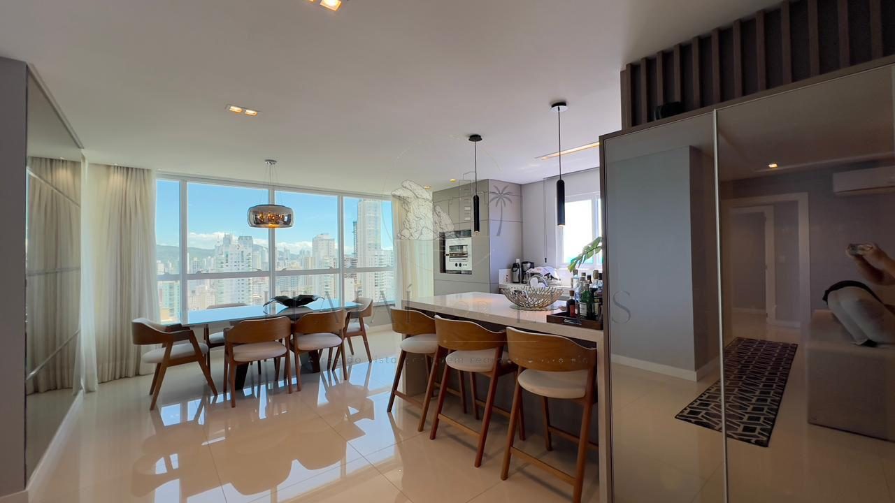 Apartamento 3 suítes para Venda no bairro Centro em Balneário Camboriú