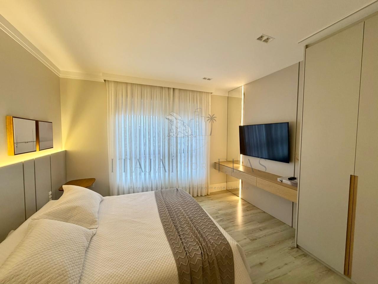 Apartamento 3 suítes para Venda no bairro Centro em Balneário Camboriú
