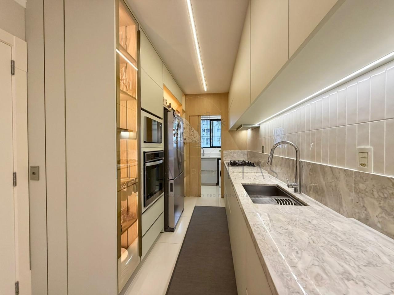 Apartamento 3 suítes para Venda no bairro Centro em Balneário Camboriú