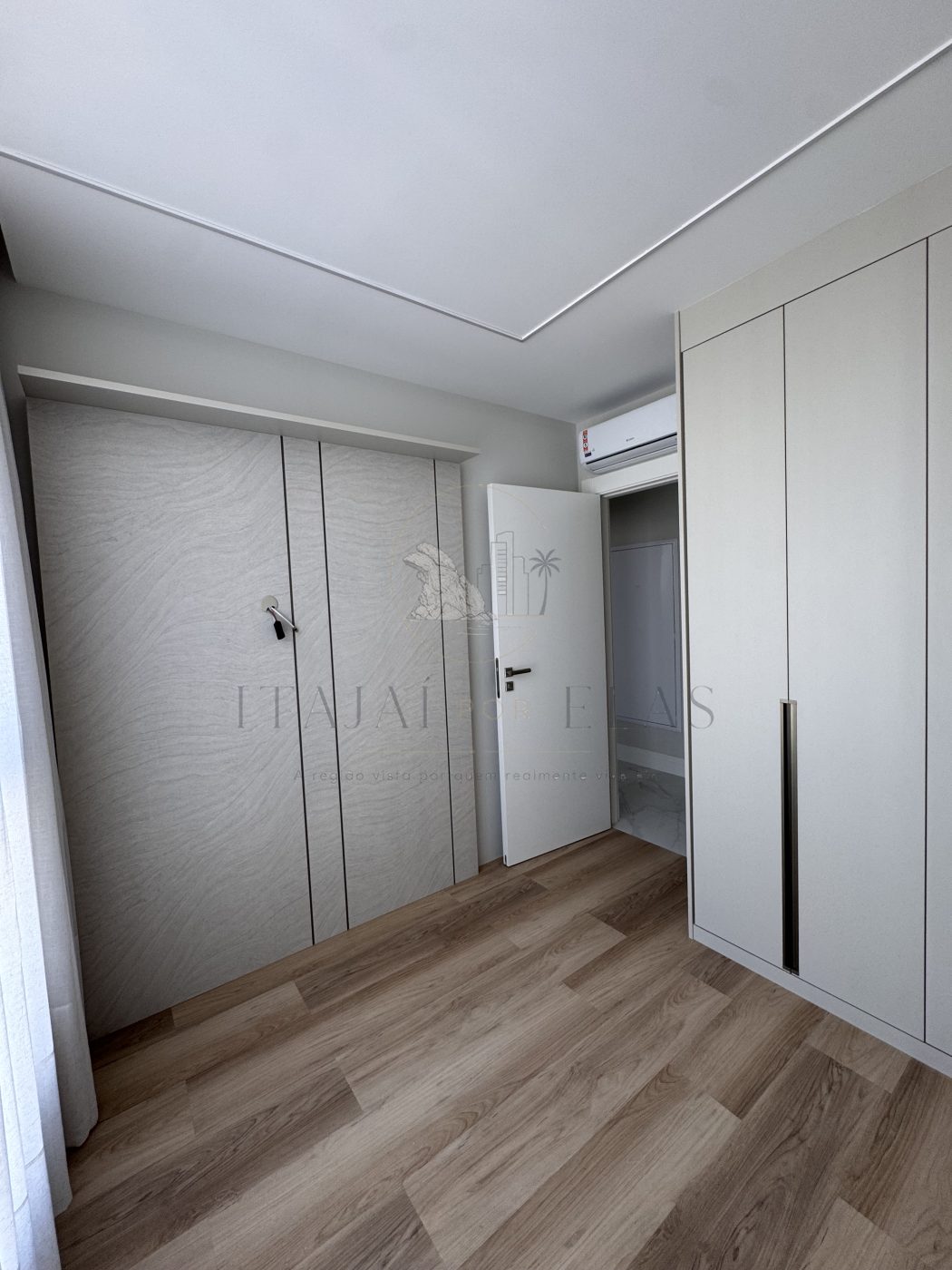 Apartamento 4 quartos para Venda no bairro Centro em Balneário Camboriú